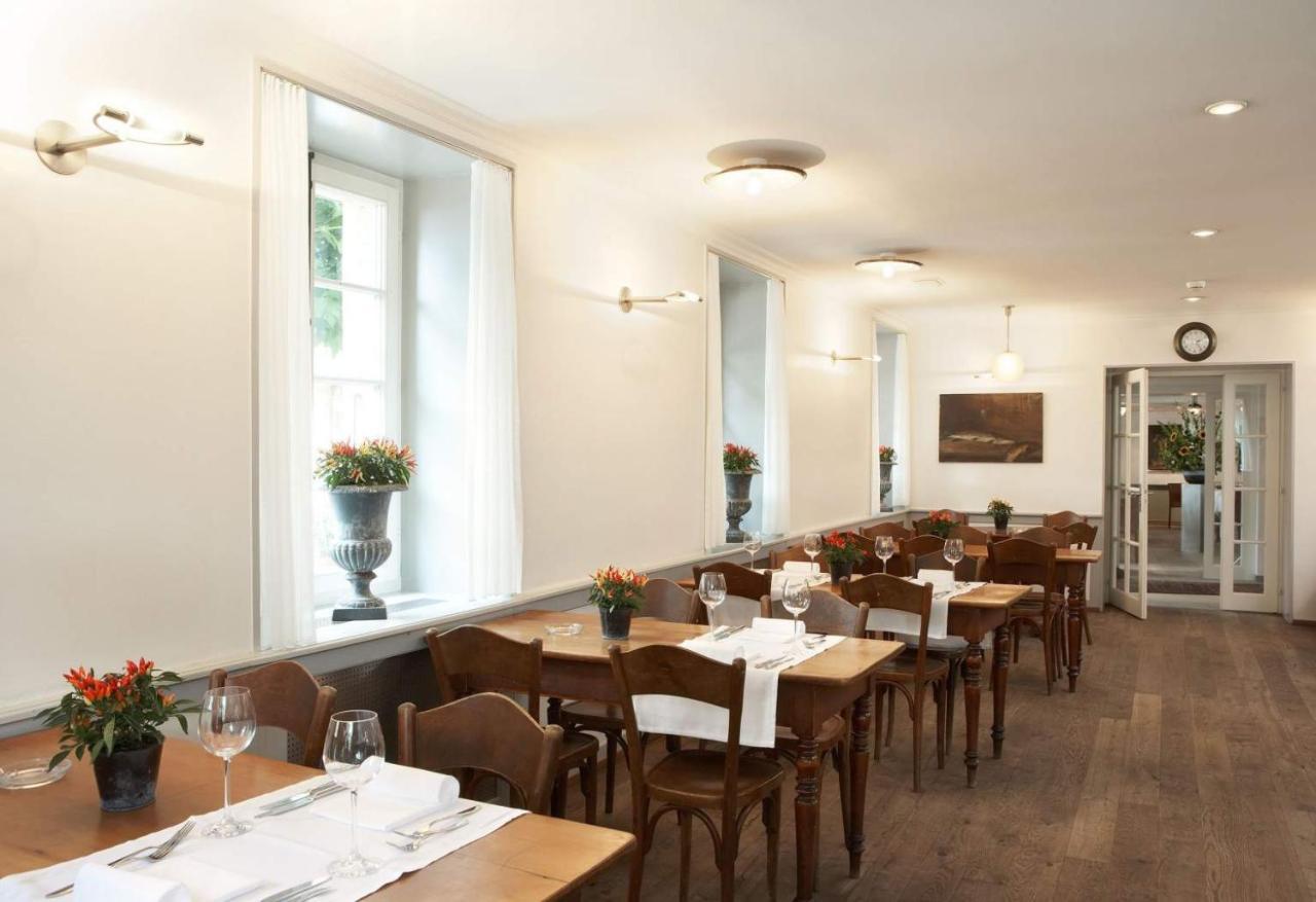 Romantik Hotel De L'Ours Sugiez ภายนอก รูปภาพ